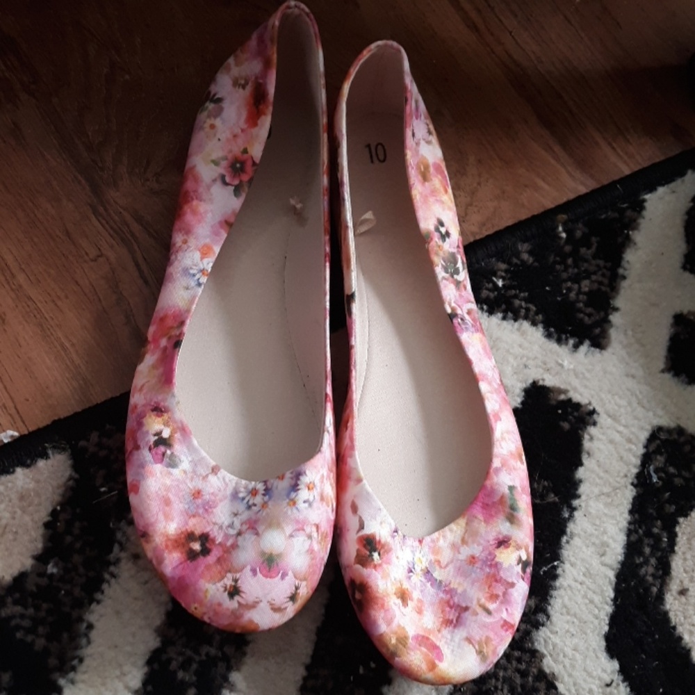 Floral flats